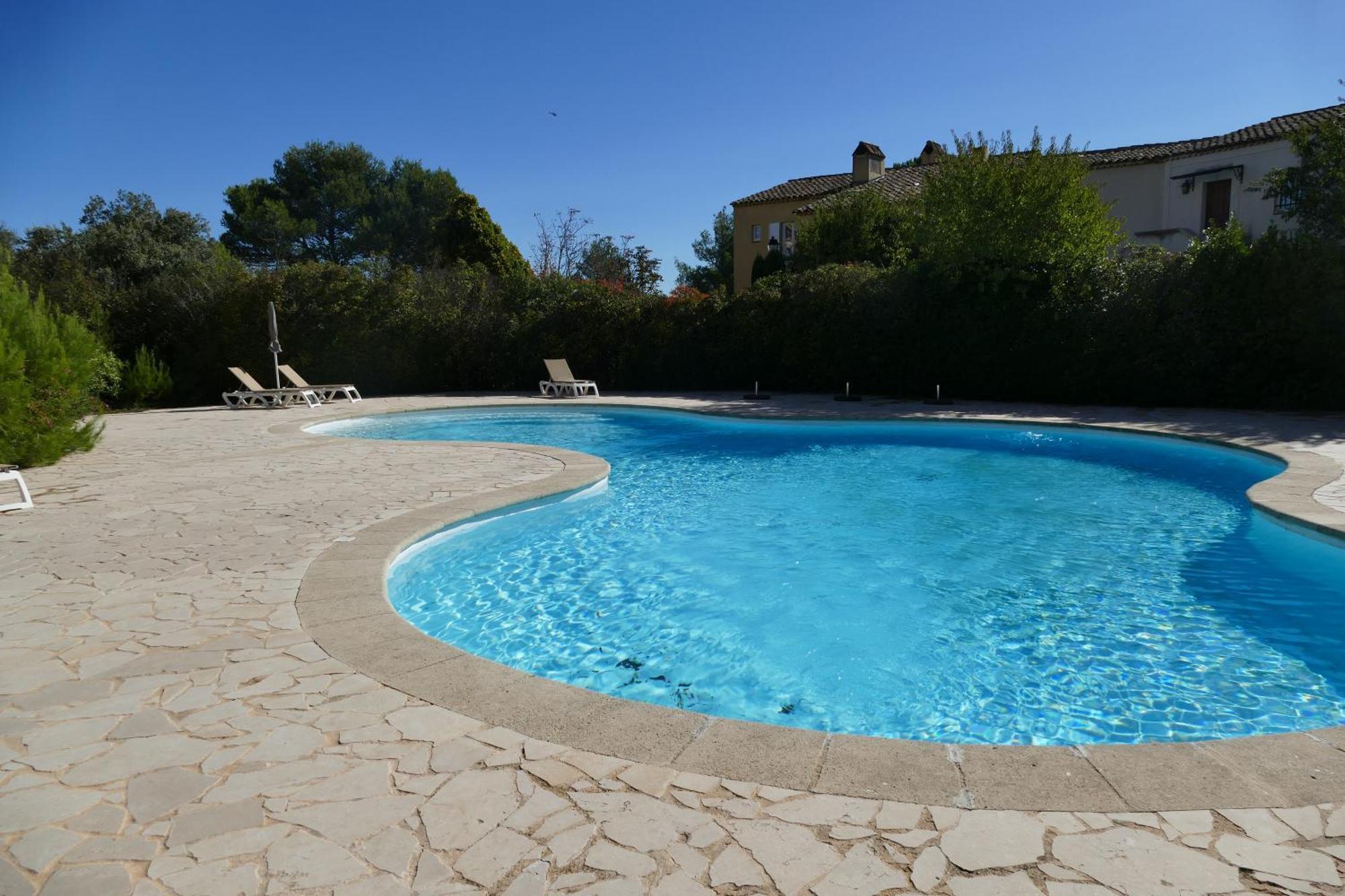 Appartement Clim & Piscine Sur Golf Pont-Royal Exterior foto