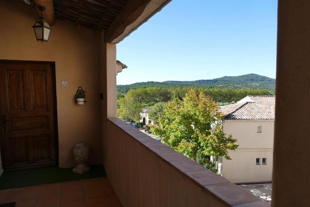 Appartement Clim & Piscine Sur Golf Pont-Royal Exterior foto