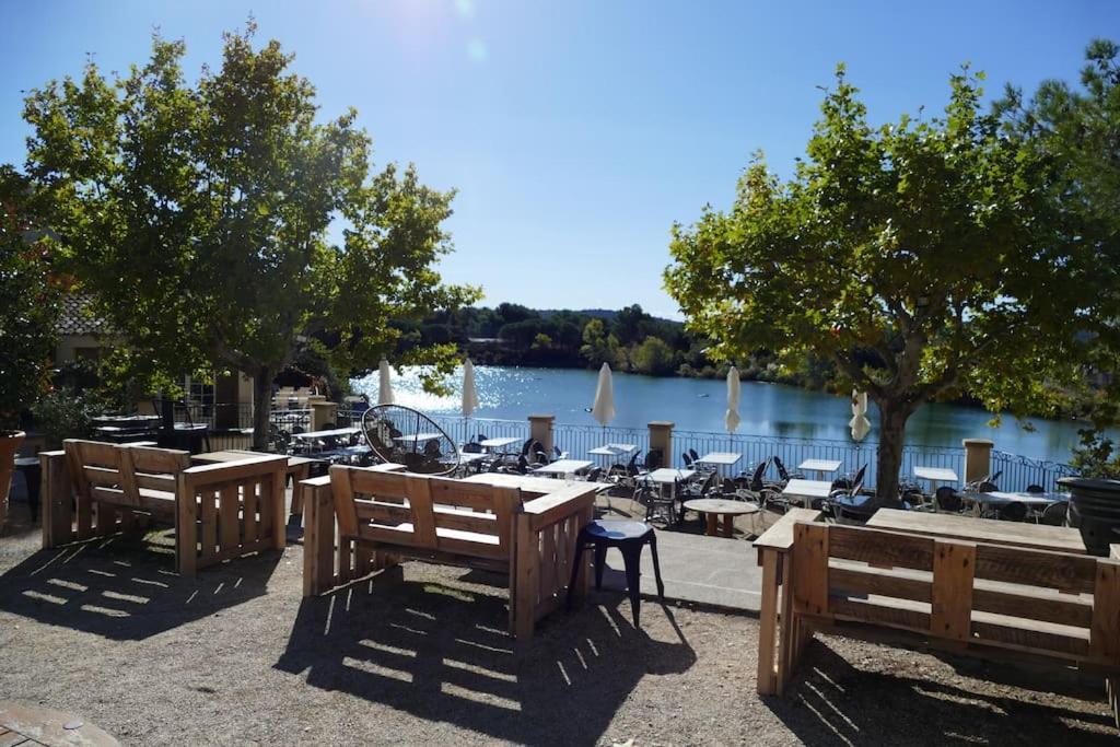 Appartement Clim & Piscine Sur Golf Pont-Royal Exterior foto