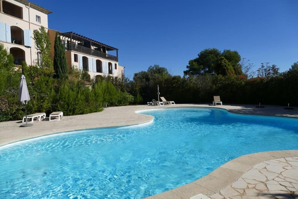 Appartement Clim & Piscine Sur Golf Pont-Royal Exterior foto