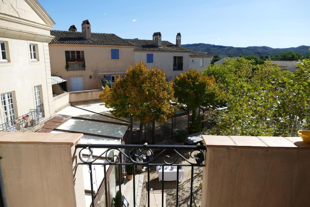 Appartement Clim & Piscine Sur Golf Pont-Royal Exterior foto